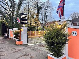 All Seasons Gatwick Guest House