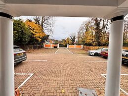 All Seasons Gatwick Guest House