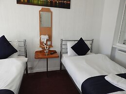 All Seasons Gatwick Guest House