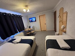 All Seasons Gatwick Guest House