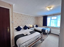 All Seasons Gatwick Guest House
