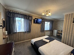 All Seasons Gatwick Guest House