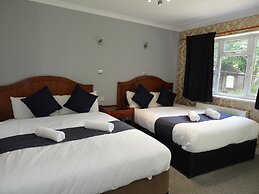 All Seasons Gatwick Guest House