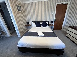 All Seasons Gatwick Guest House