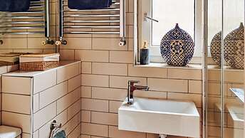 Stylish Portobello Road 2 Bedroom Easy Access