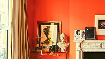 Stylish Portobello Road 2 Bedroom Easy Access