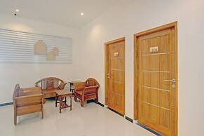 OYO Capital O 90410 Griya Amanah Jajar Syariah