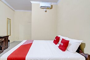 OYO 91353 Hotel Surya Andesa