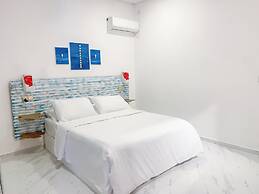 FINS DIVE AND LEISURE HOTEL