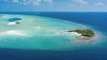 FINS DIVE AND LEISURE HOTEL