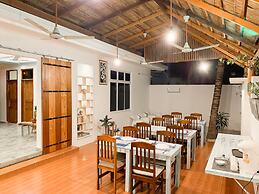 FINS DIVE AND LEISURE HOTEL