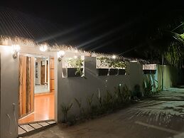 FINS DIVE AND LEISURE HOTEL