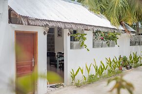 FINS DIVE AND LEISURE HOTEL