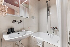 Rustico Stock With Free Wifi