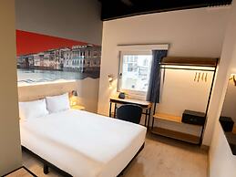 Ibis Styles El Malecon Guayaquil