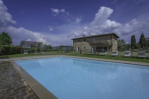 Leopolda in Selvarella pool and Wi-Fi
