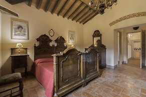 Leopolda in Selvarella pool and Wi-Fi