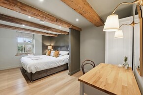 Laburnum Cottage