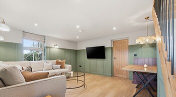 Laburnum Cottage