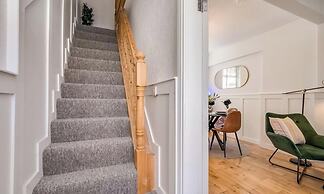 Central Belfast Apartments: Retro R&R
