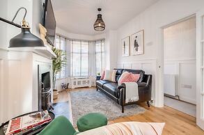 Central Belfast Apartments: Retro R&R