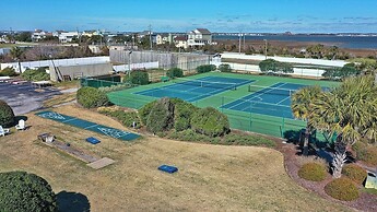 Apatb 164 2 Bedroom Condo by Redawning