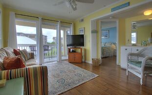 Apatb 164 2 Bedroom Condo by Redawning