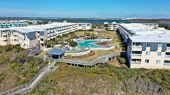 Apatb 164 2 Bedroom Condo by Redawning