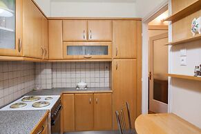 Beautiful Retro Apt in Koukaki
