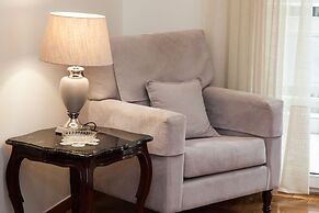 Beautiful Retro Apt in Koukaki