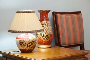 Beautiful Retro Apt in Koukaki