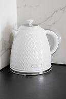 Glamour Apartment Warsaw by Renters