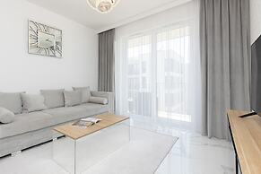 Glamour Apartment Warsaw by Renters