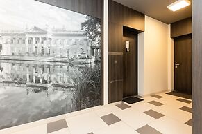Glamour Apartment Warsaw by Renters