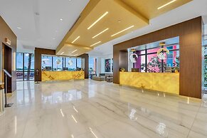 Costa Hollywood Beach Studios