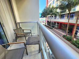 Costa Hollywood Beach Studios