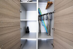 Costa Hollywood Beach Studios