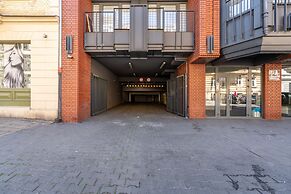 Kosinskiego With Parking by Renters