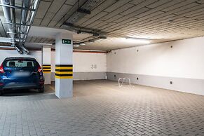 Kosinskiego With Parking by Renters