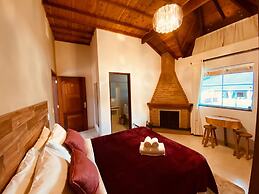 Davilas Inn