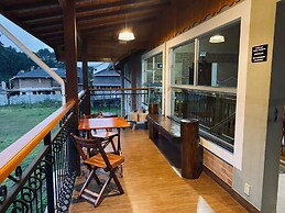 Davilas Inn
