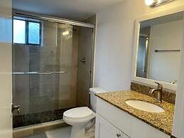 Little Habana Aparts close to Calle 8