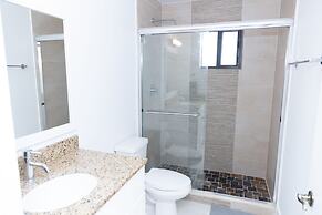 Little Habana Aparts close to Calle 8