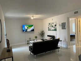 Little Habana Aparts close to Calle 8