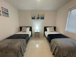 Little Habana Aparts close to Calle 8