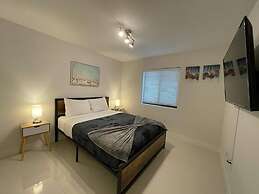 Little Habana Aparts close to Calle 8