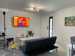 Little Habana Aparts close to Calle 8