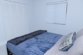 Little Habana Aparts close to Calle 8