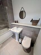 Stunning City Centre Apartment - Sleeps 4