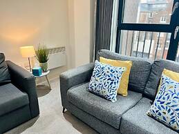 Stunning City Centre Apartment - Sleeps 4